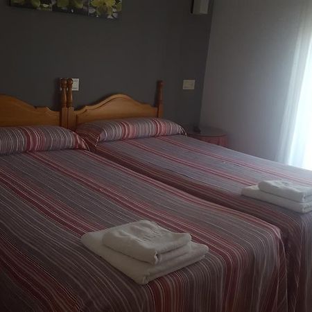 Hostal La Tablada Navaleno Exteriör bild