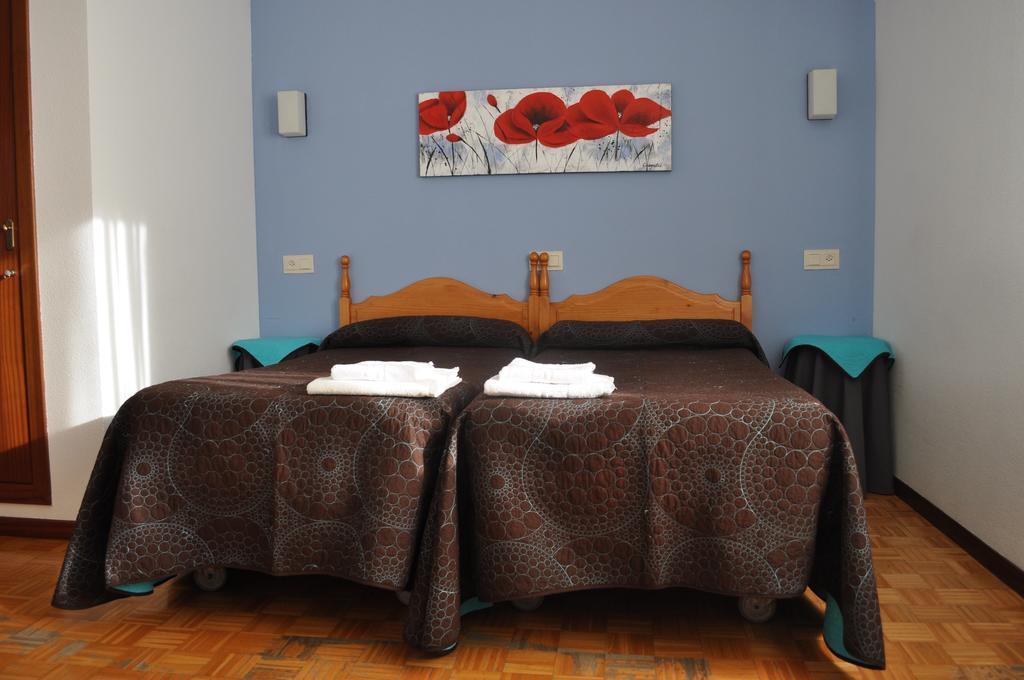 Hostal La Tablada Navaleno Exteriör bild