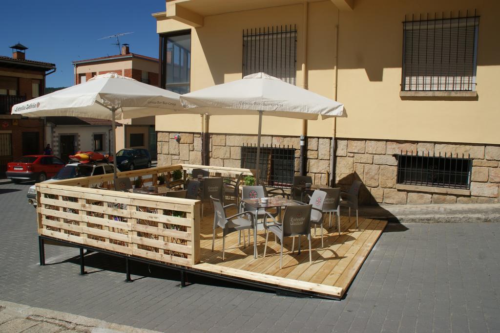 Hostal La Tablada Navaleno Exteriör bild
