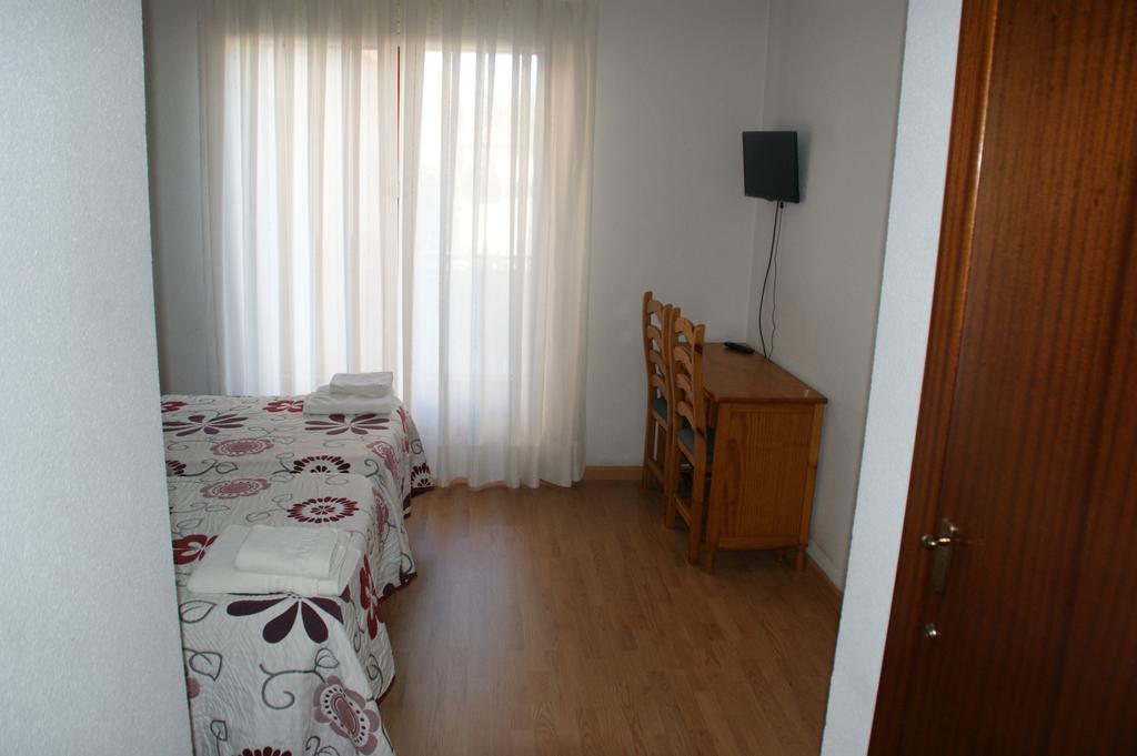 Hostal La Tablada Navaleno Exteriör bild